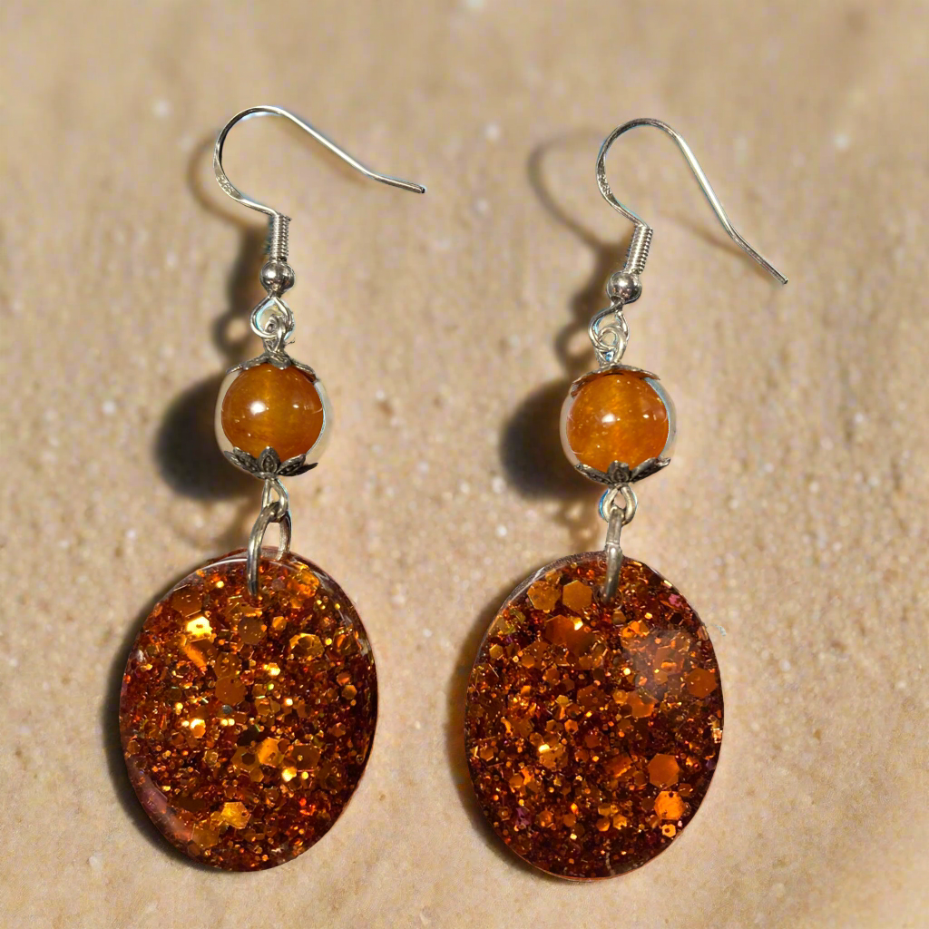 Oval amber earrings