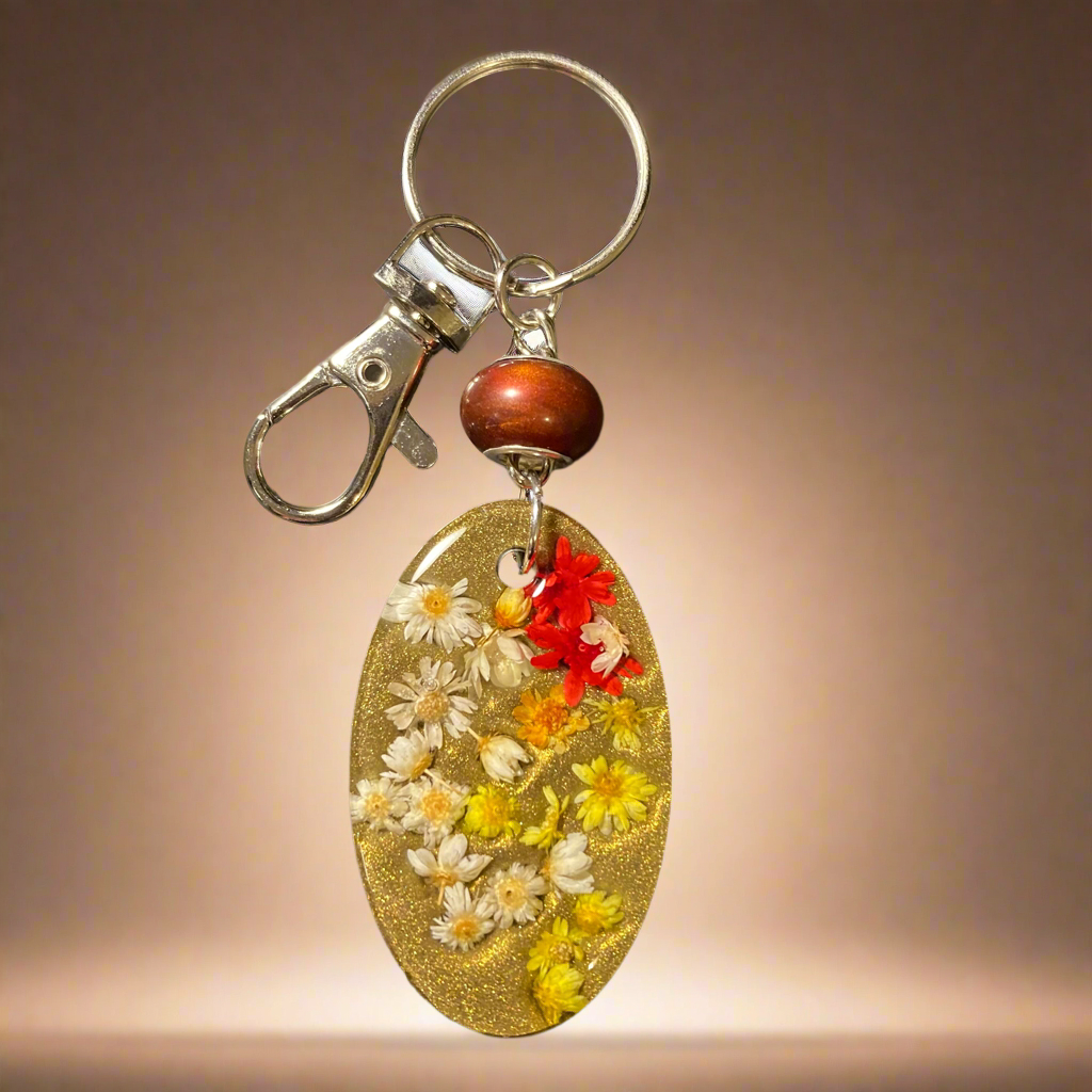 Keychain/bag charm, small real flowers