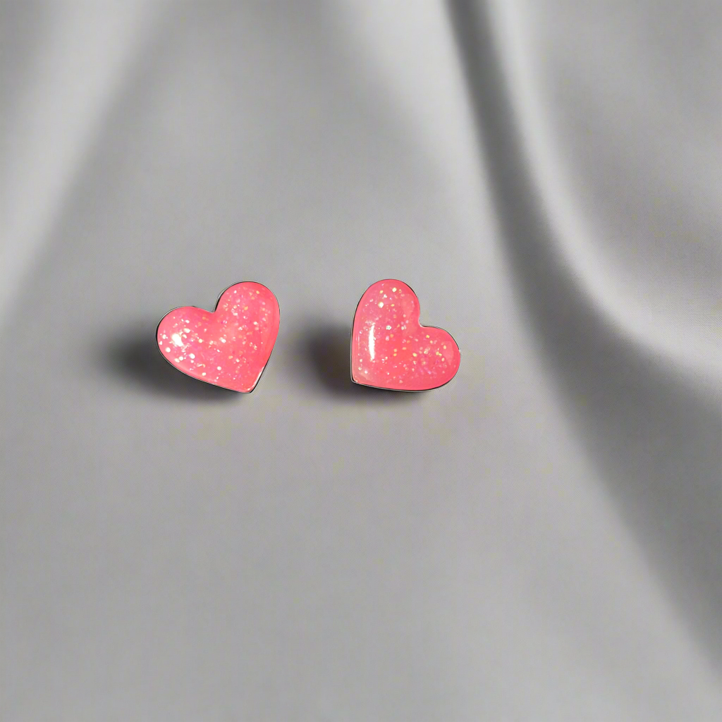Heart stud earrings small pinks