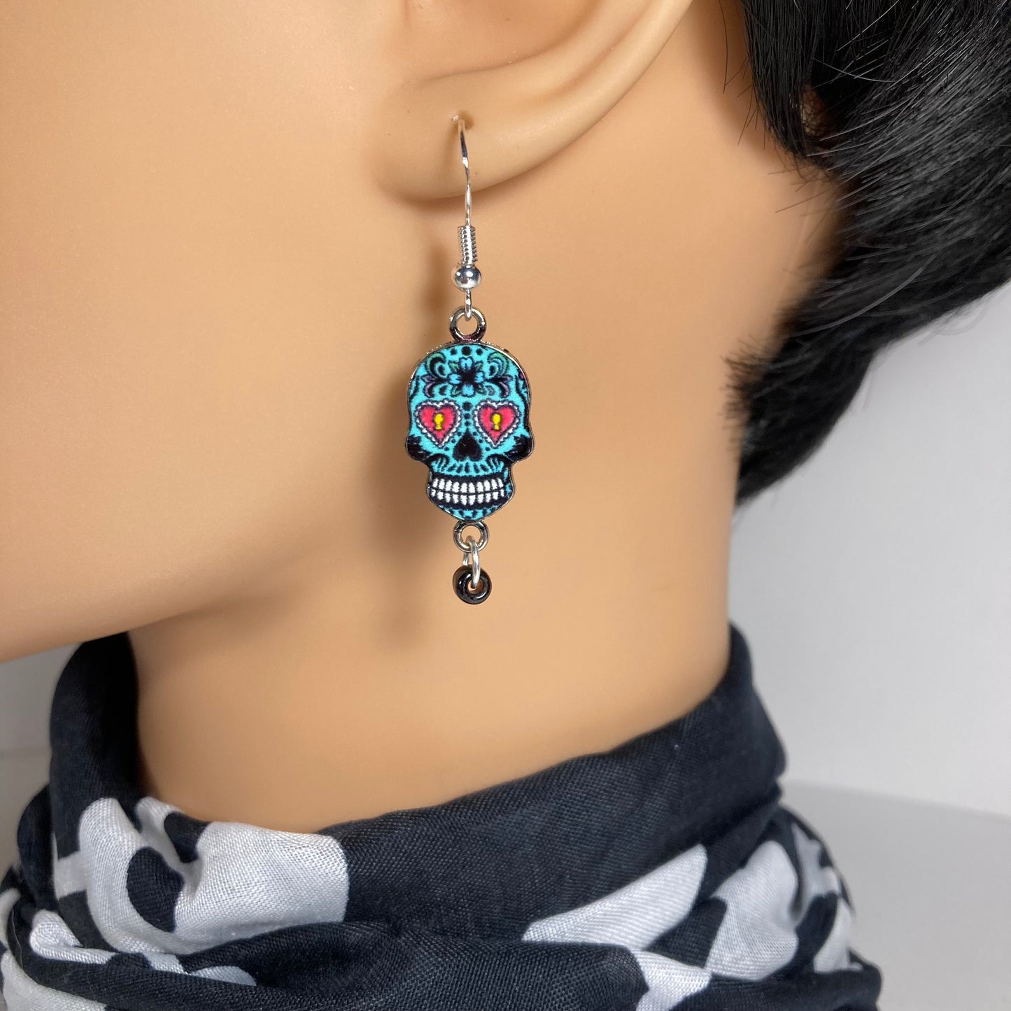 Sugar skulls earrings with black bead