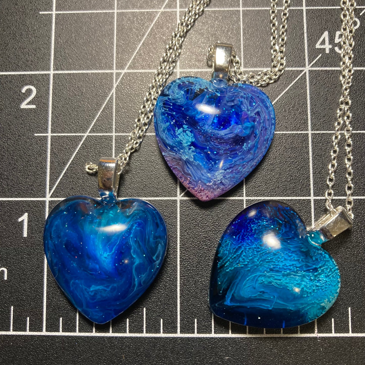 Heart pendant, blue