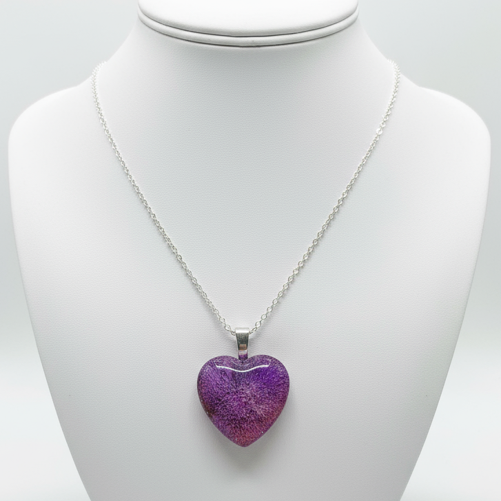 Heart pendants, pink/purple