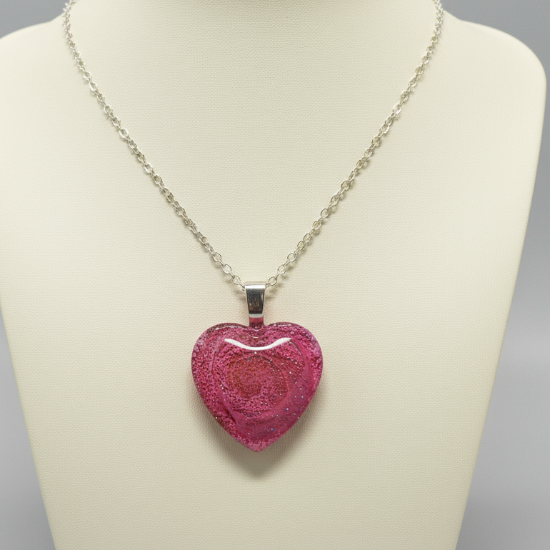 Heart pendants, pink/purple