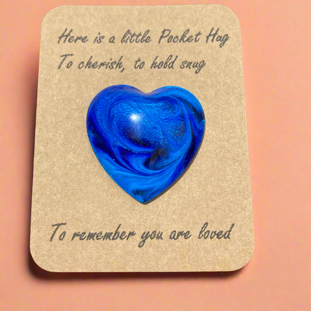 Pocket Hugs, blue