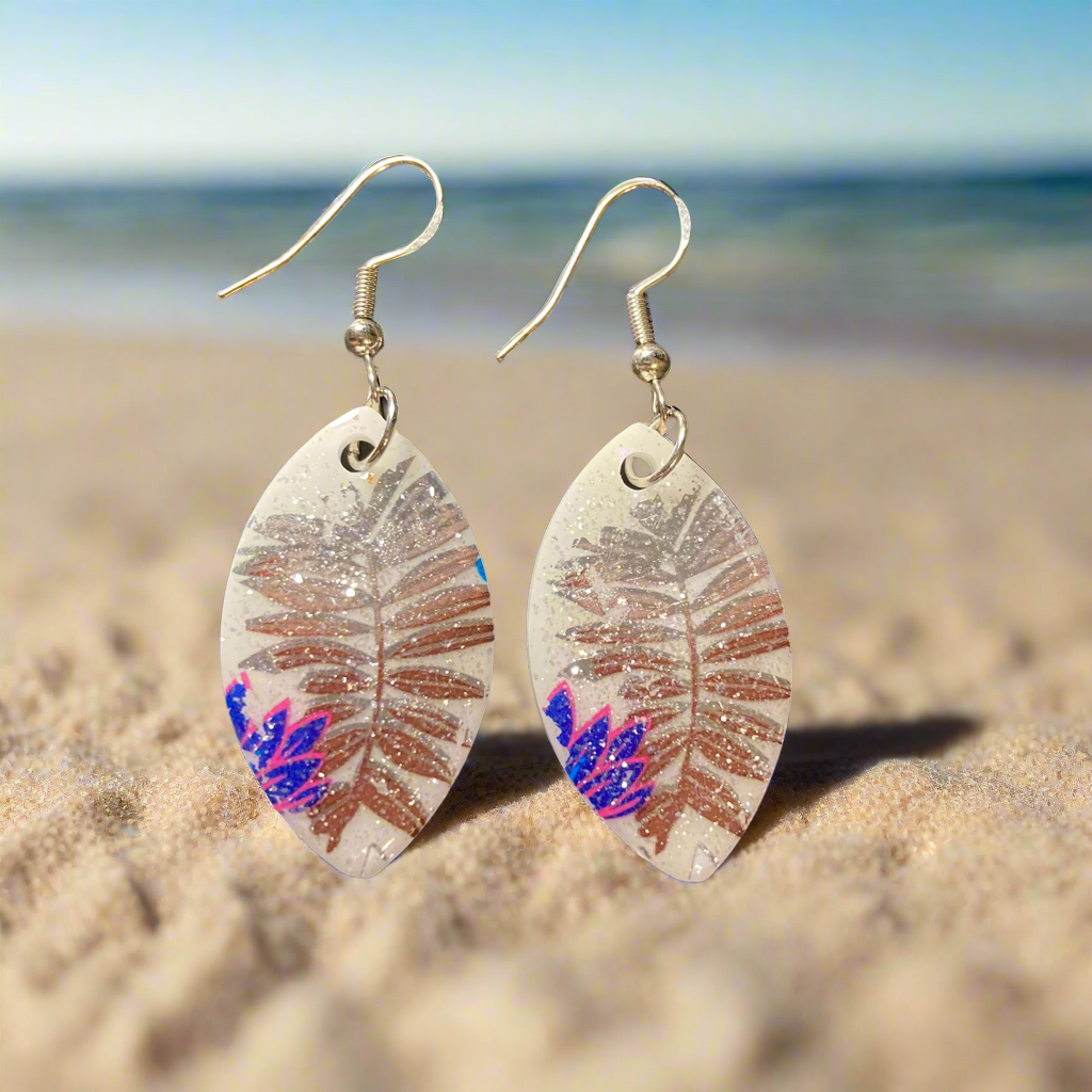 Floral drop earrings, tropical white