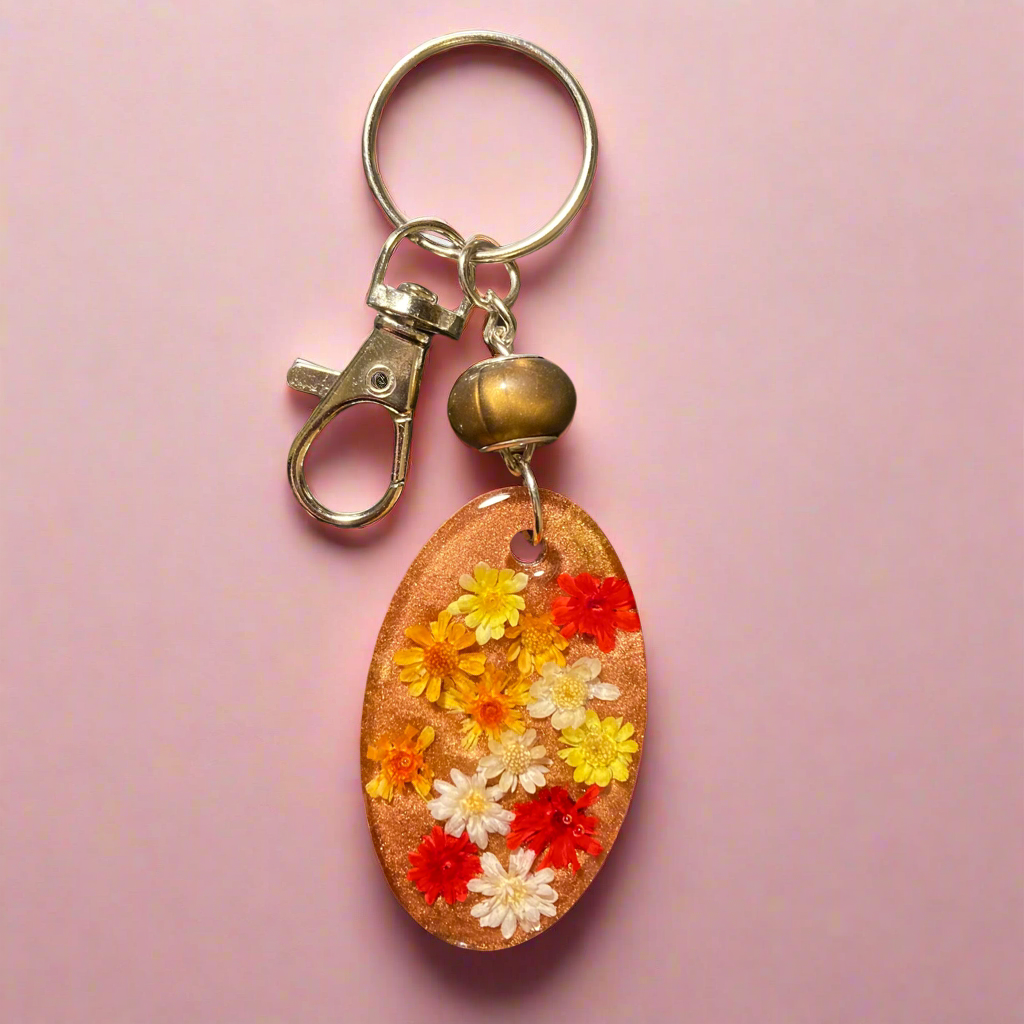 Keychain/bag charm, small real flowers