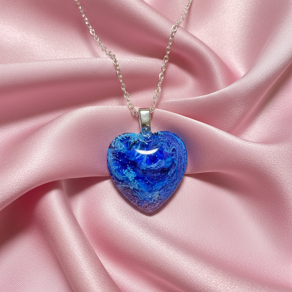Heart pendant, blue