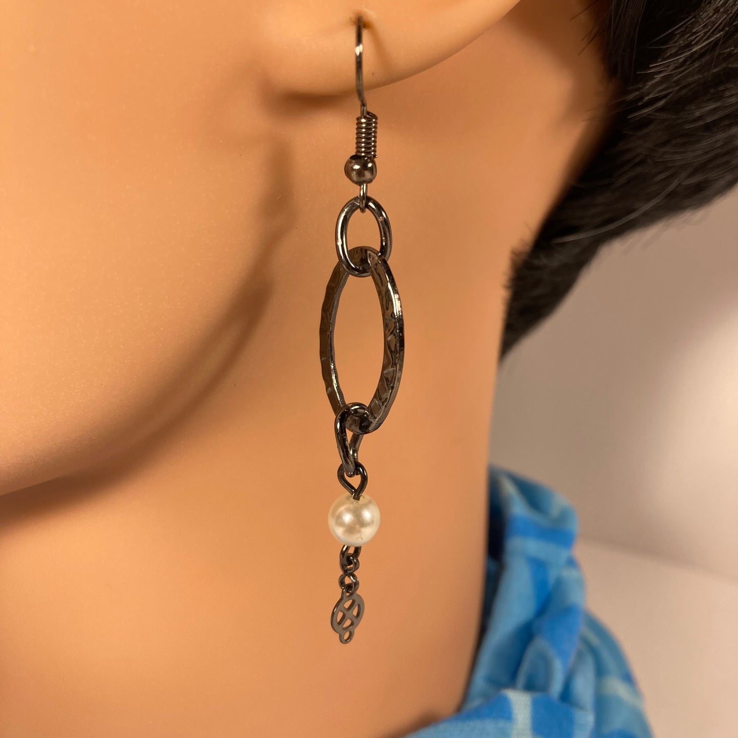 Dark Silver Oval Earrings with small pearl