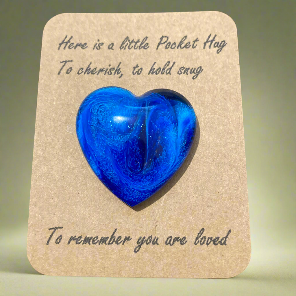 Pocket Hugs, blue