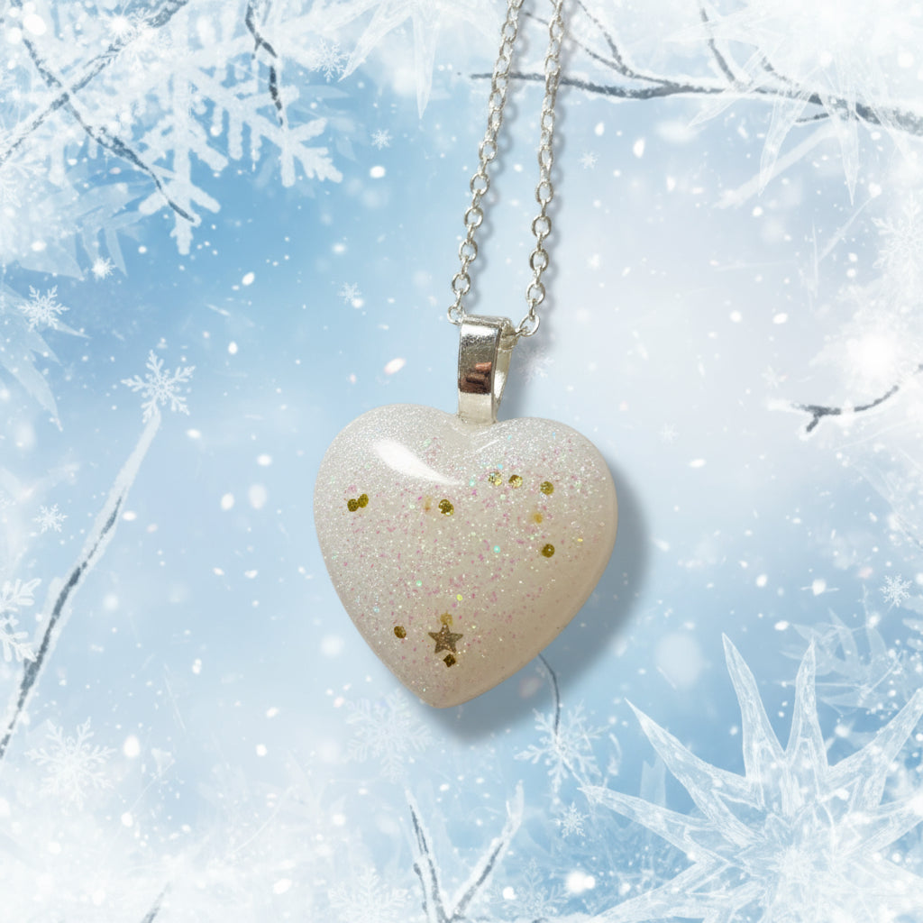 Heart pendant, white and gold