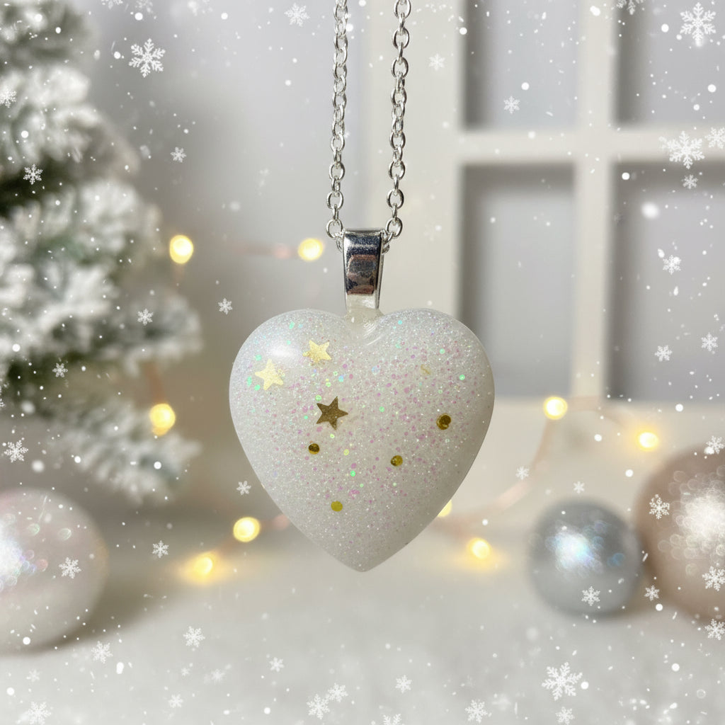 Heart pendant, white and gold