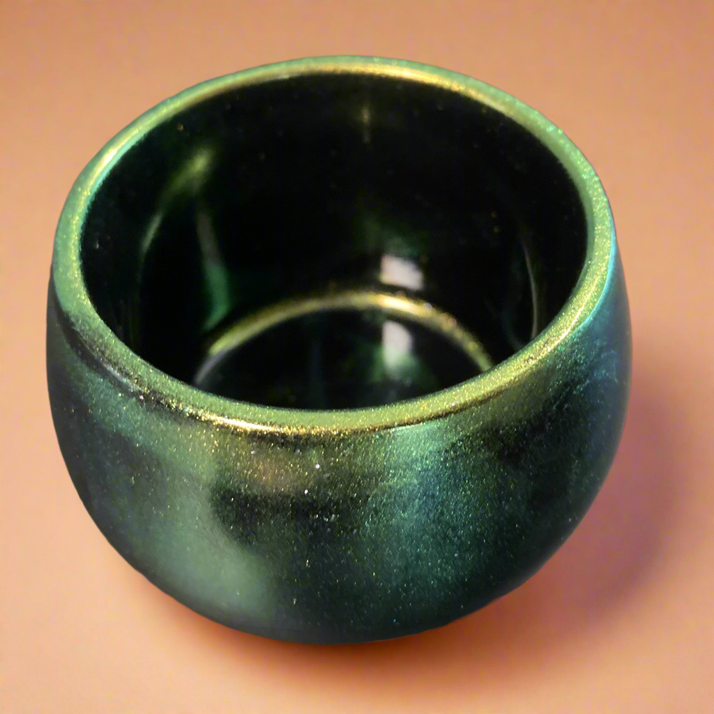 Trinket box, mushroom, chameleon green, fantasy, magical