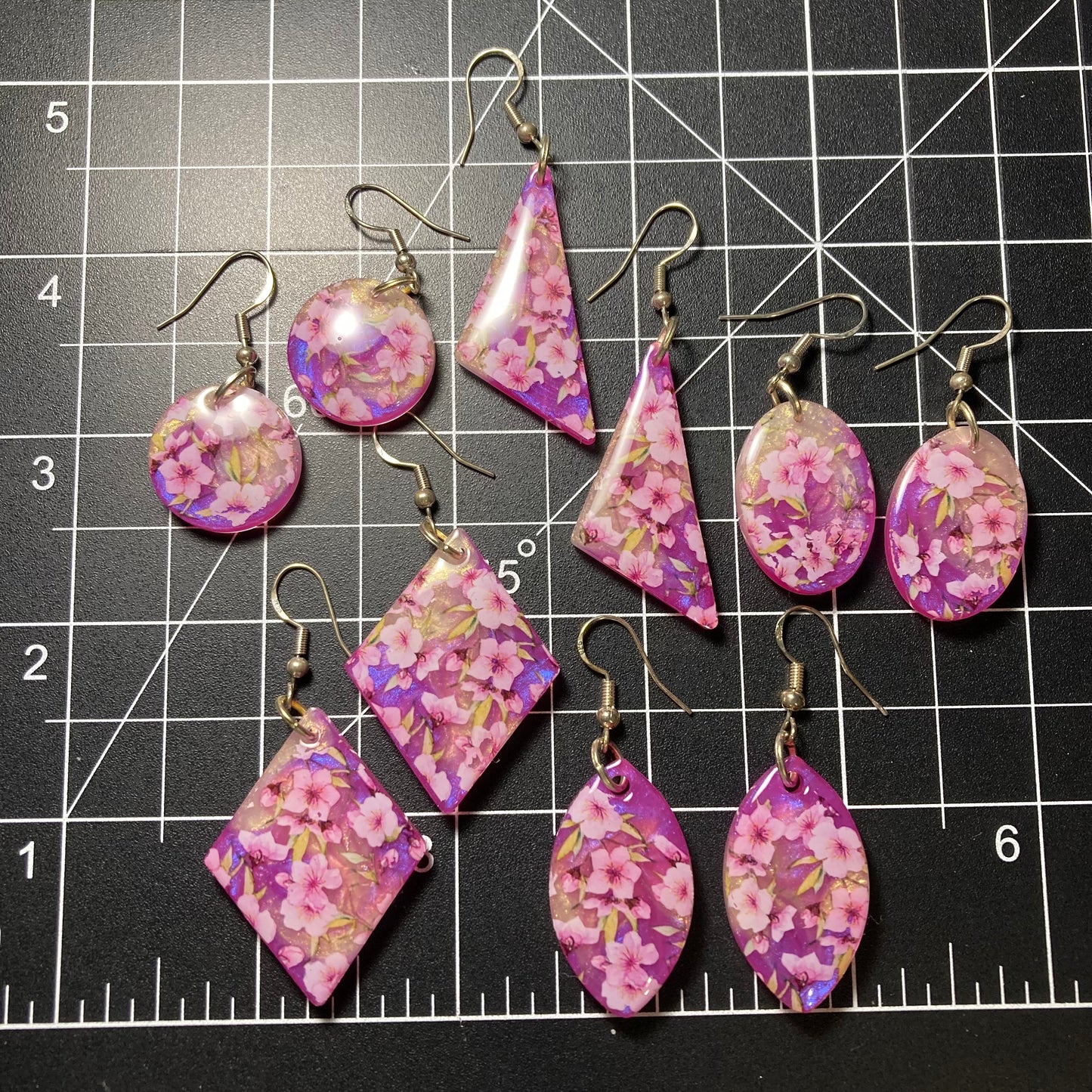 Floral drop earrings, pink