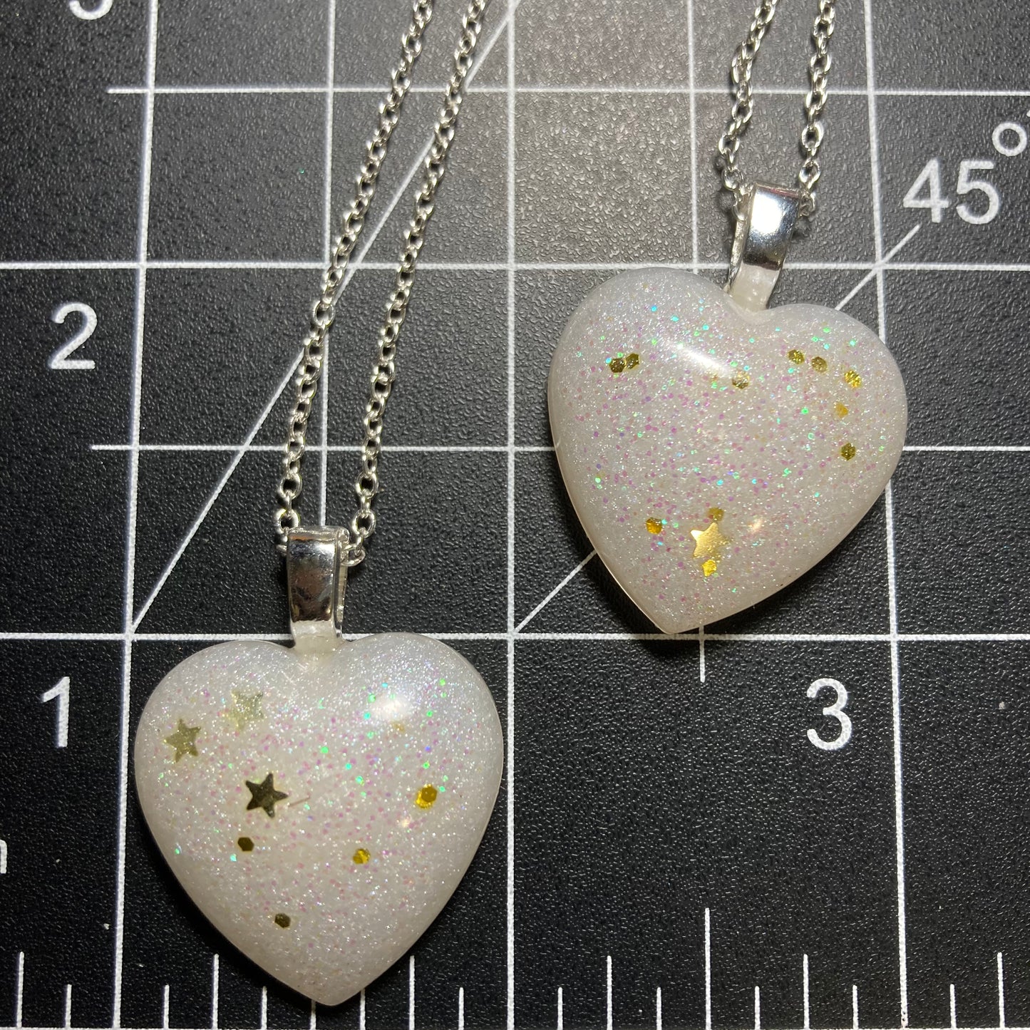 Heart pendant, white and gold