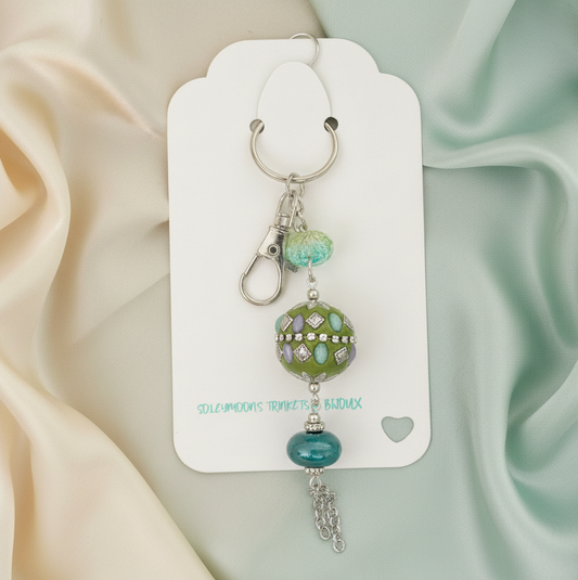 Bag charm, beaded, green