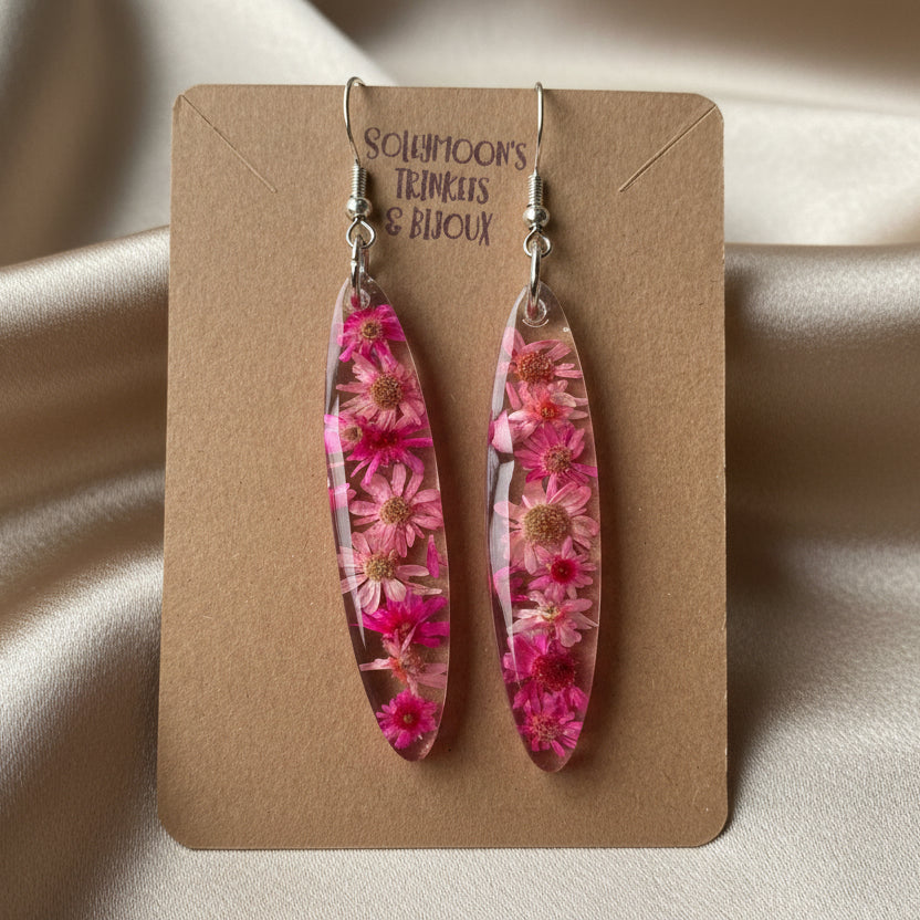 Floral dangle earrings, Pink