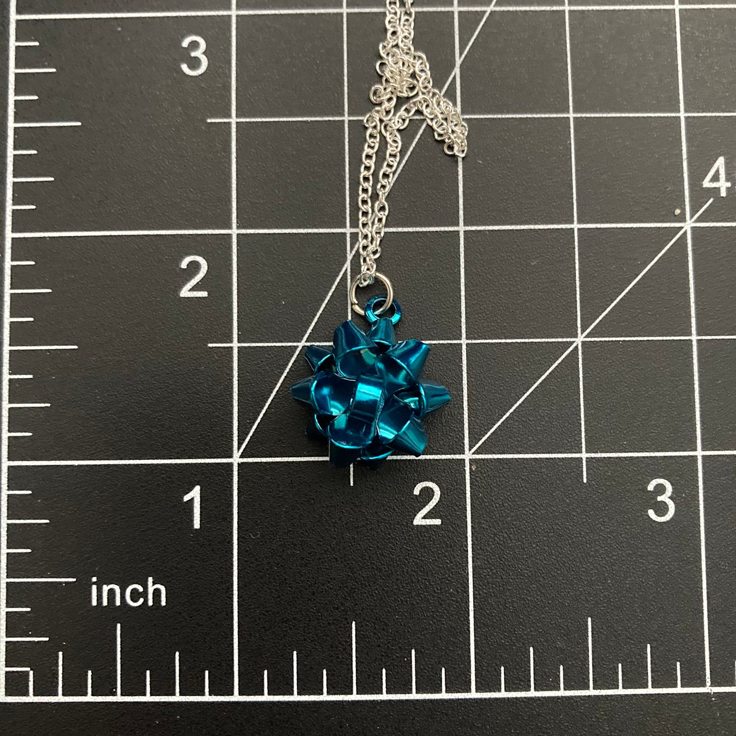 Winter Holidays Pendant, bow