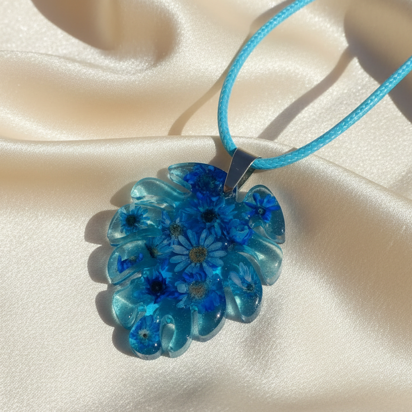 Real flowers Spring Necklace