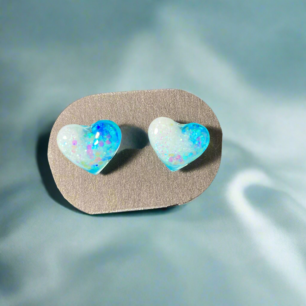 Heart stud earrings, small, blues