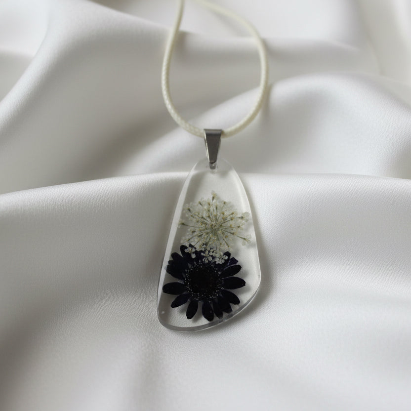 Flower necklace