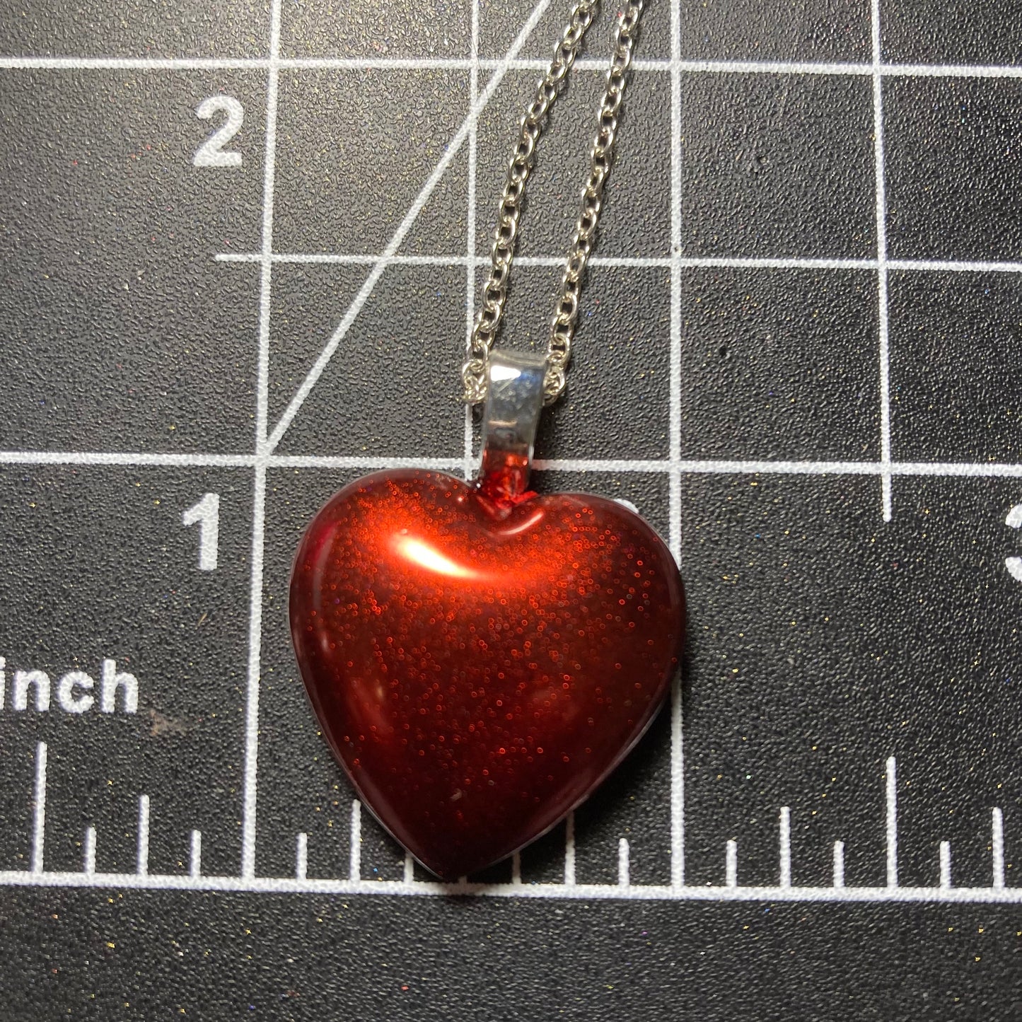 Heart pendant, red