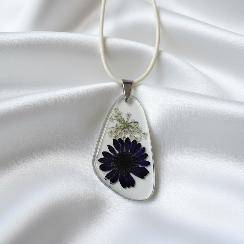 Flower necklace