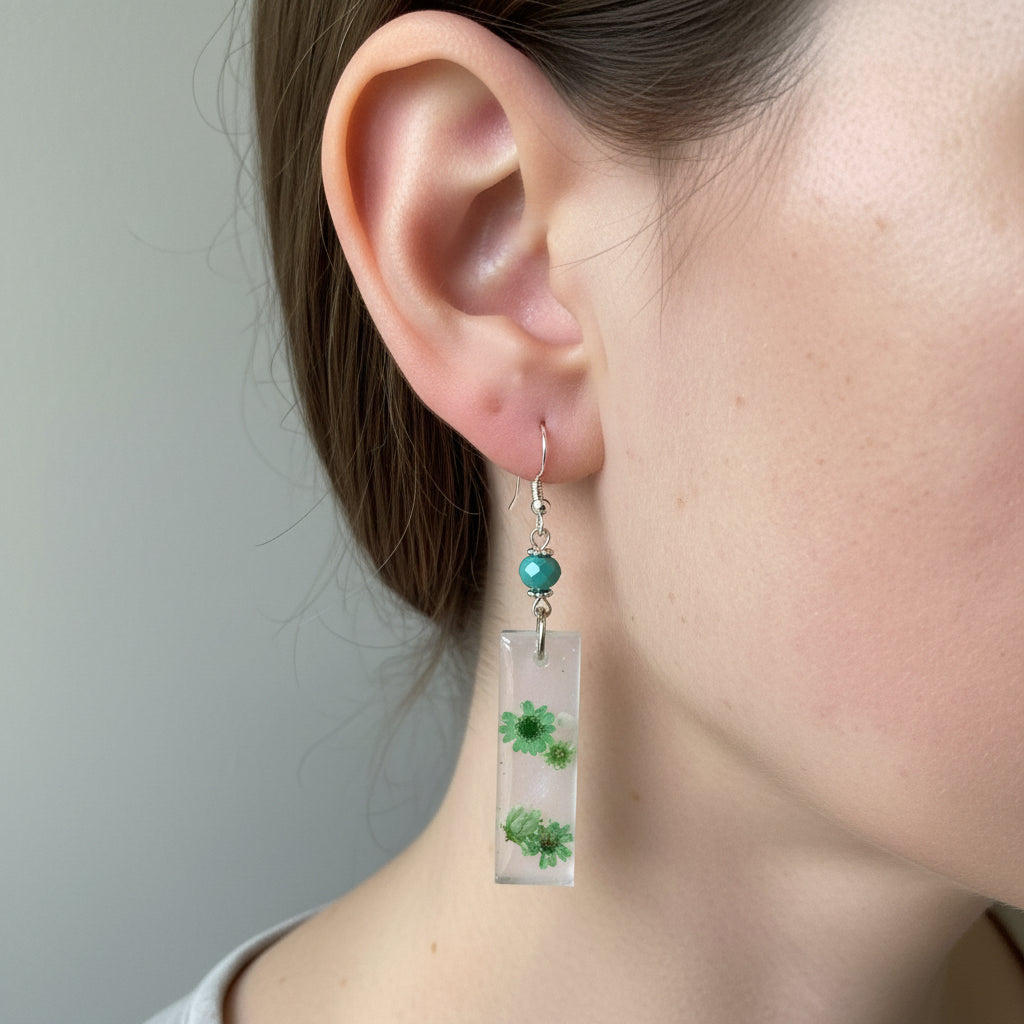 Floral dangle earrings, Green