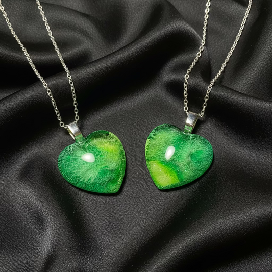 Heart pendant, green