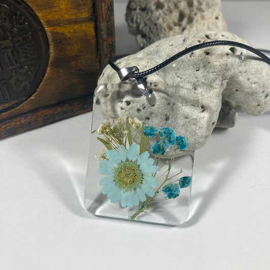 Real Flowers Blue Bouquet Necklace