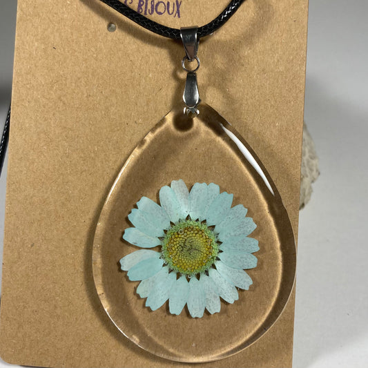 Real Daisy Necklace