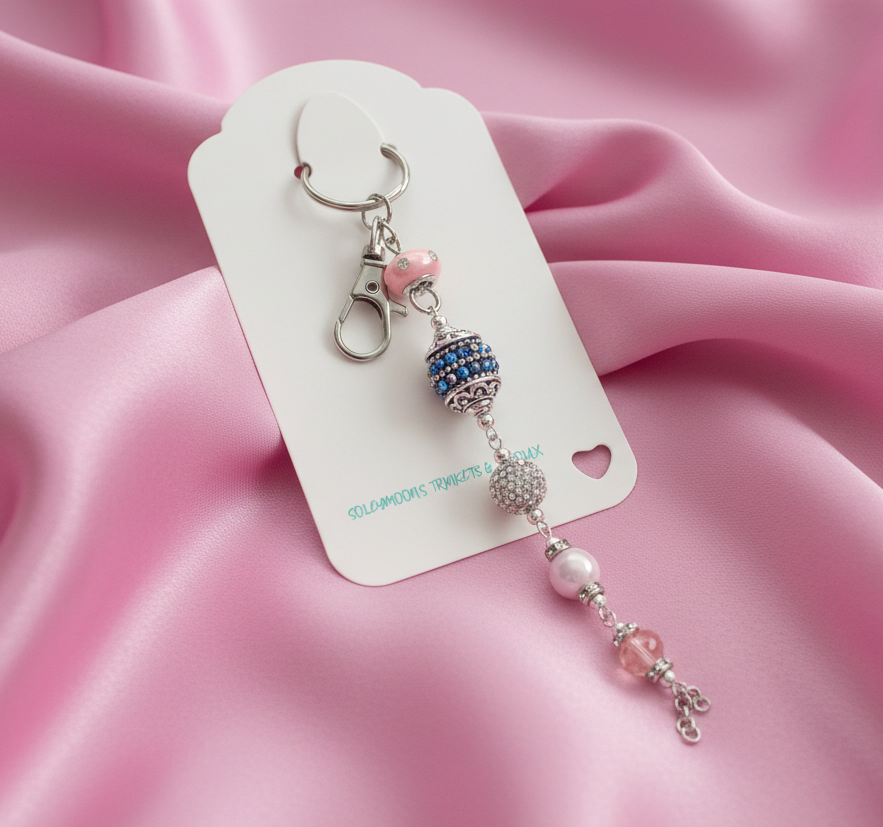 Bag charm, beaded, pink